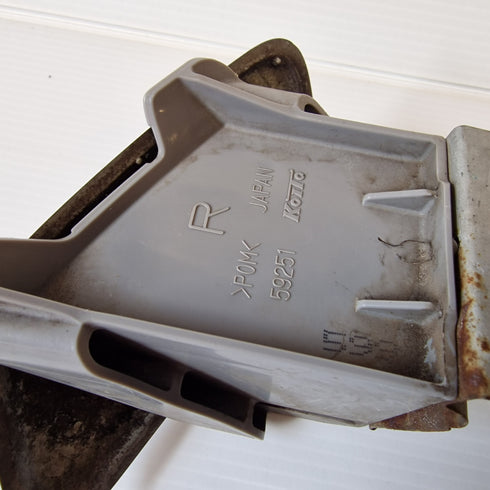 Suzuki Swift Sport ZC32S Offside Headlight Washer Jet * 39151-72LA0 & 39151-72LB0 * ZCD * 0676